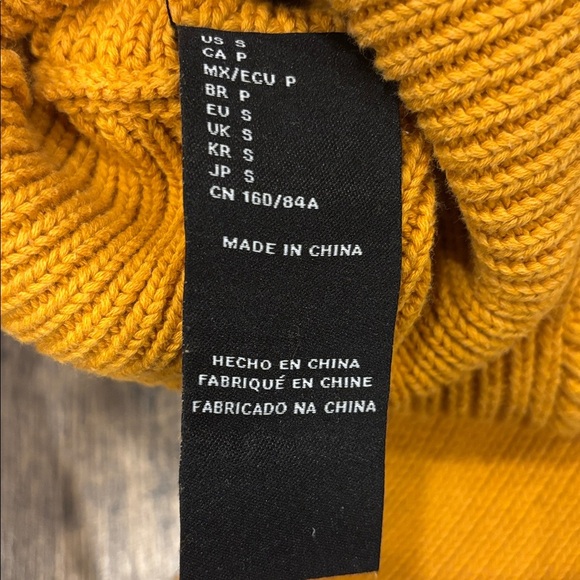 Disney x Forever 21 Women's Yellow Turtleneck Sweater with Mickey Design (S) - Picture 8 of 9